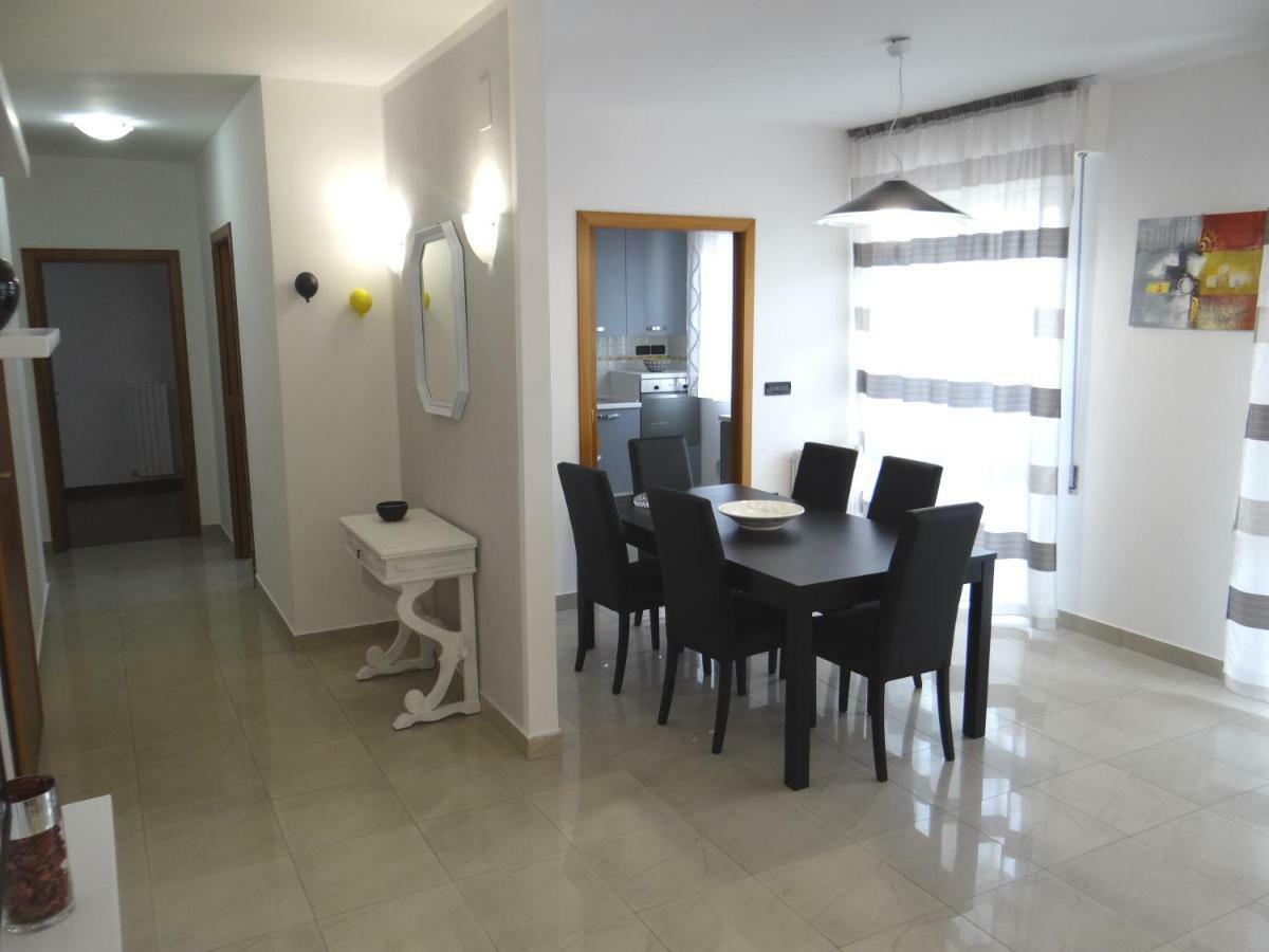 Grande Appartamento Al Mare Martinsicuro Exterior foto