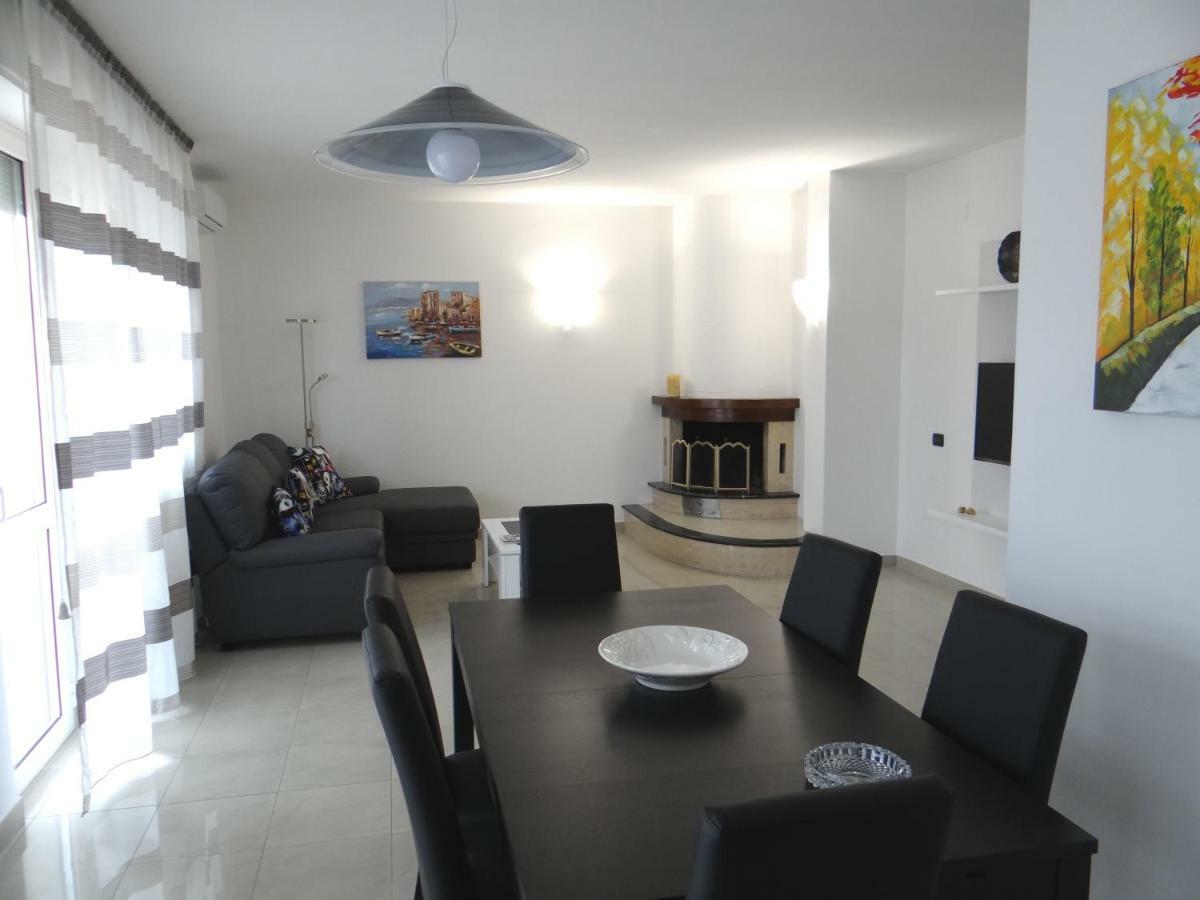 Grande Appartamento Al Mare Martinsicuro Exterior foto